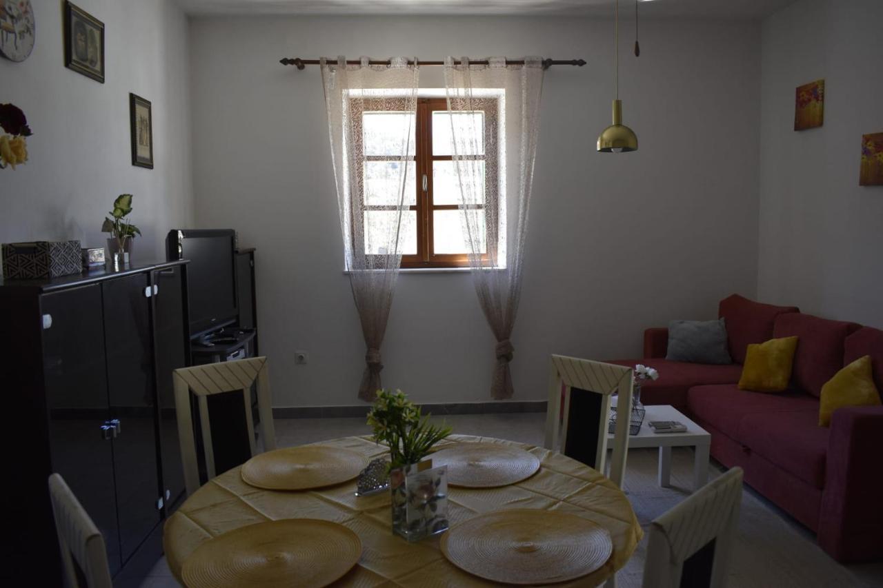 Apartments Renata Pucisca Dış mekan fotoğraf